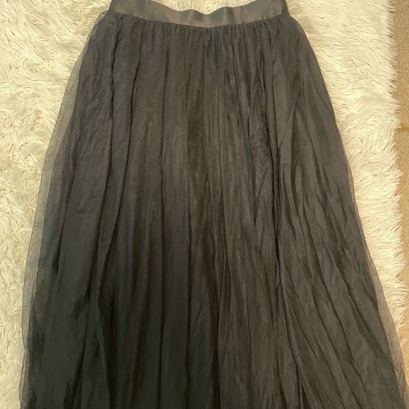 Gorgeous Self-Portrait double layered skirt - Picture 13 of 15